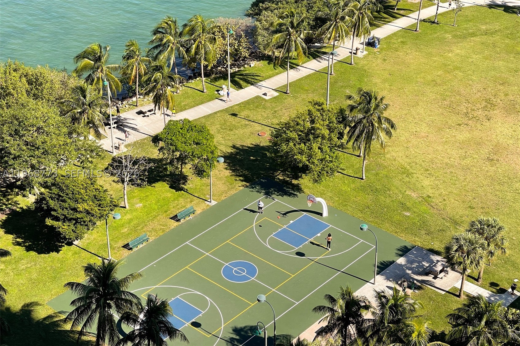 PARAMOUNT BAY CONDO - Residential