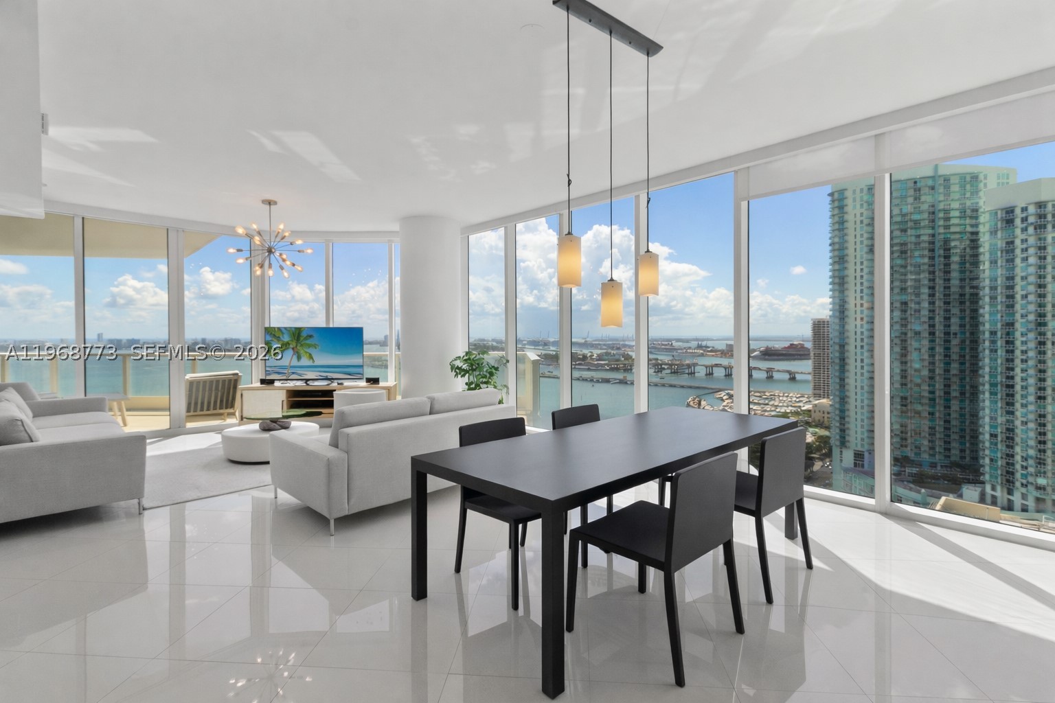 PARAMOUNT BAY CONDO - Residential