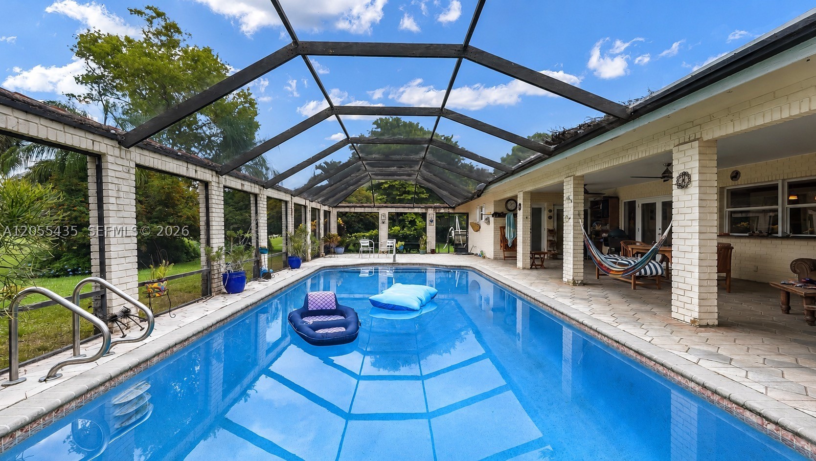 CORAL SPRINGS COUNTRY CLU - Residential