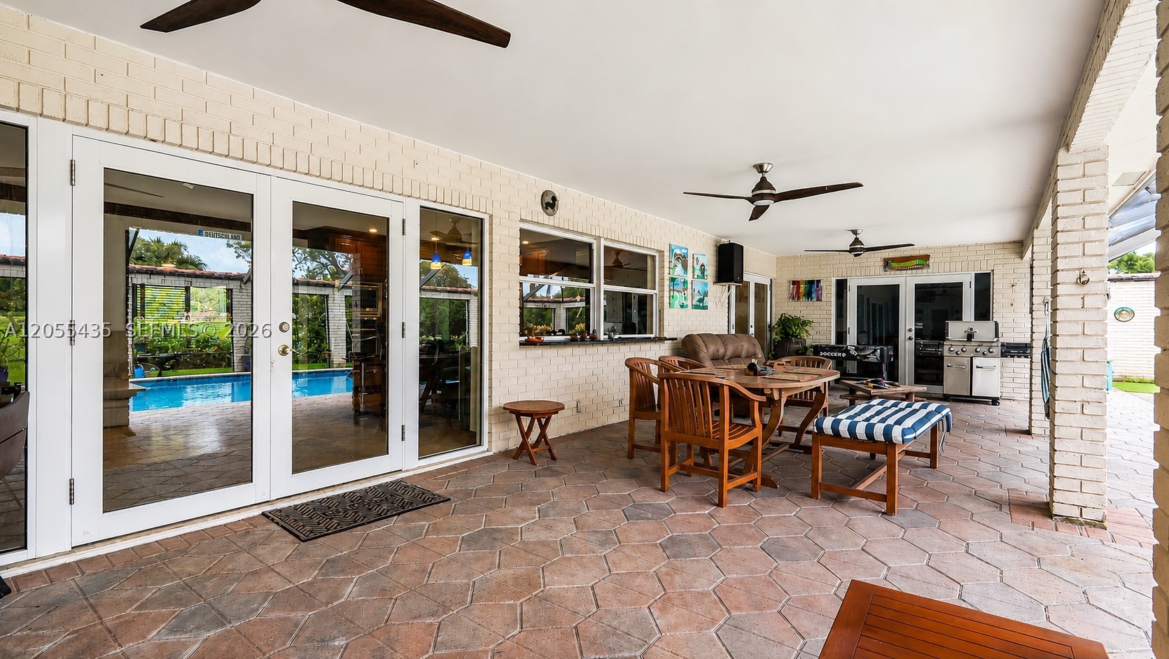 CORAL SPRINGS COUNTRY CLU - Residential