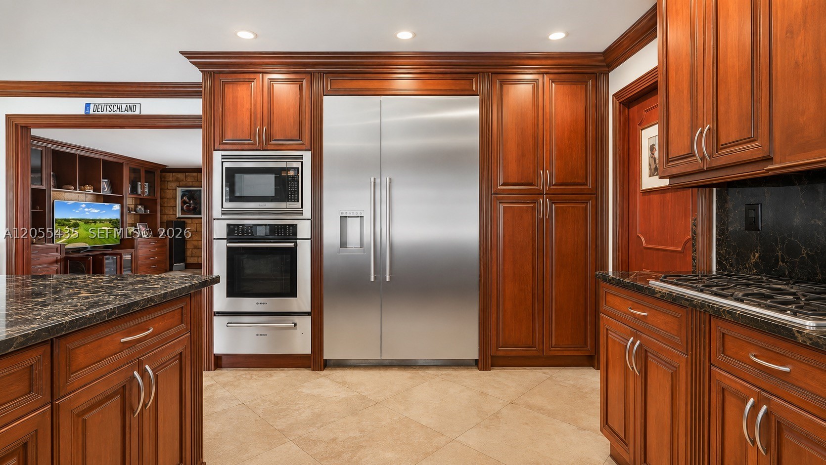 CORAL SPRINGS COUNTRY CLU - Residential