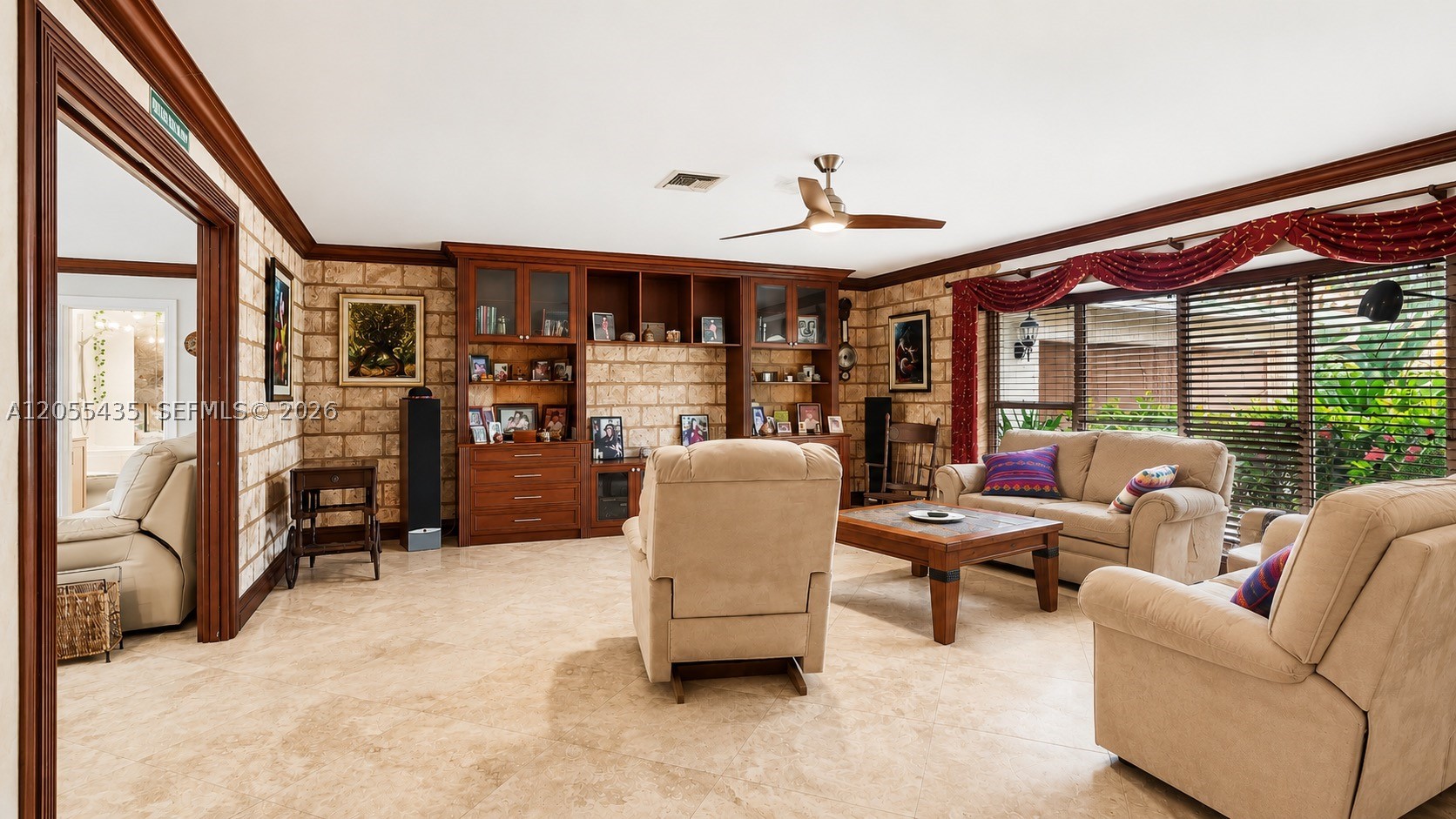 CORAL SPRINGS COUNTRY CLU - Residential