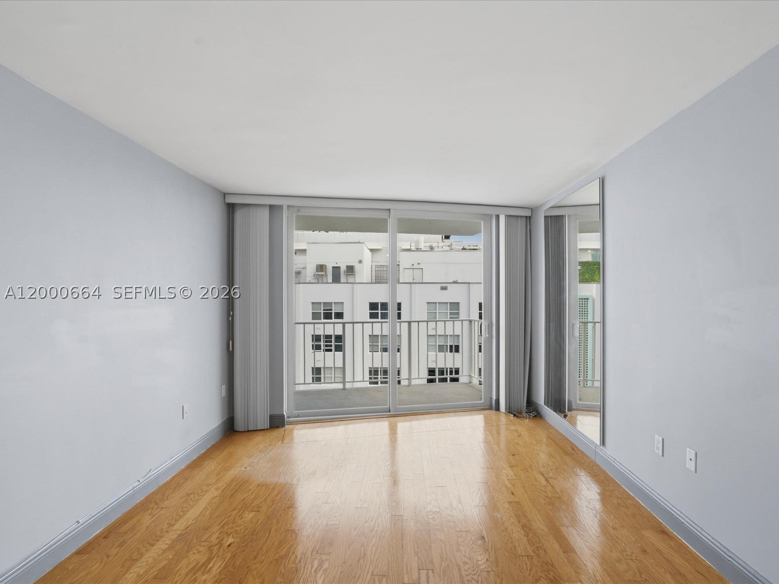 BAYVIEW TERR CONDO - Residential