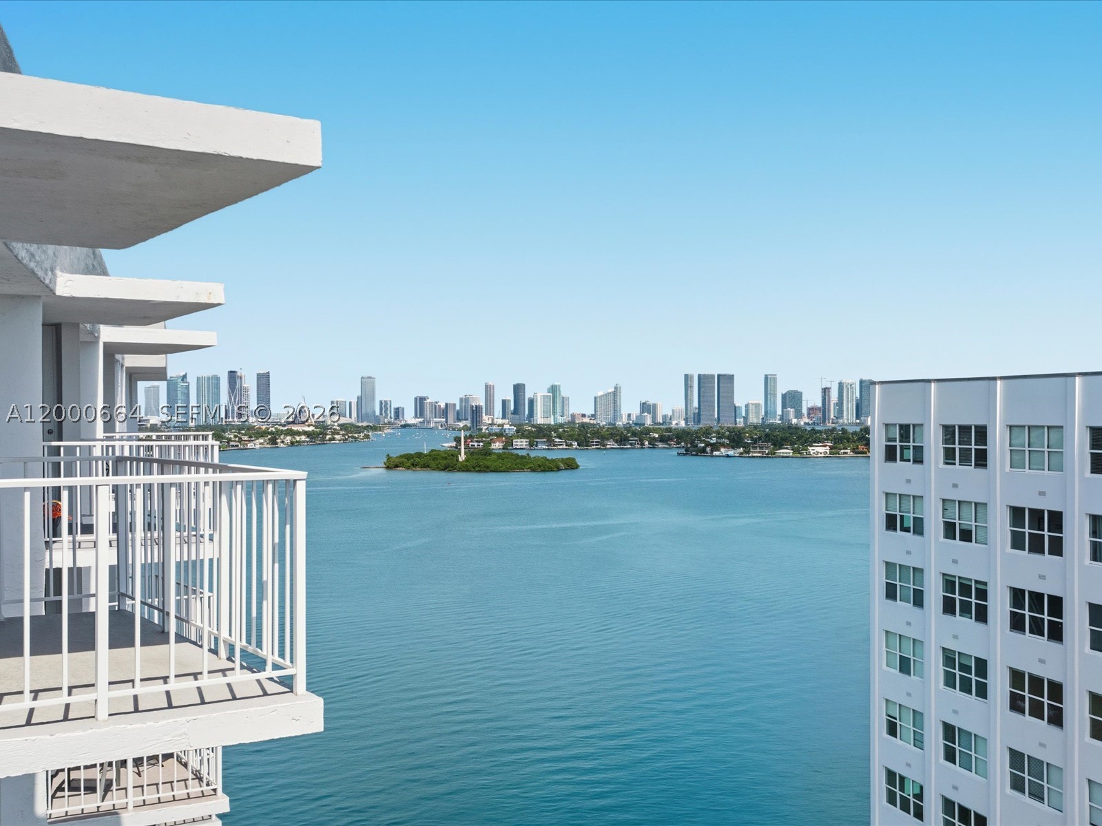 BAYVIEW TERR CONDO - Residential