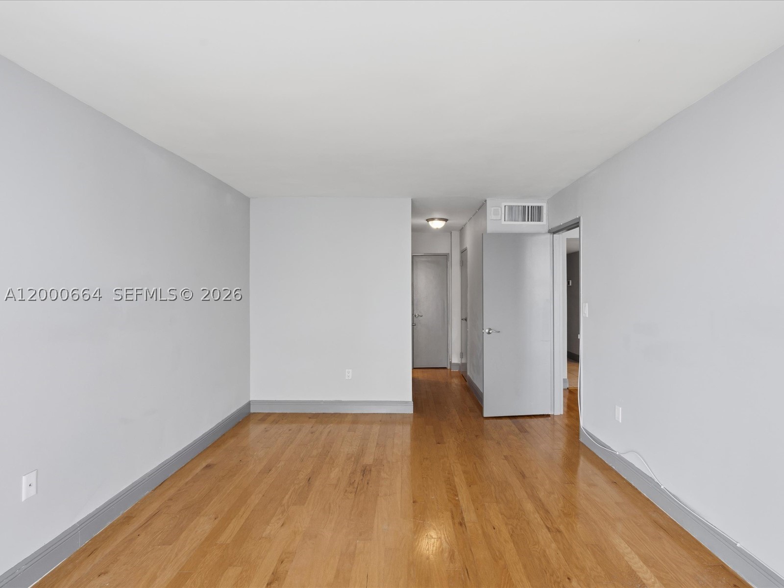BAYVIEW TERR CONDO - Residential