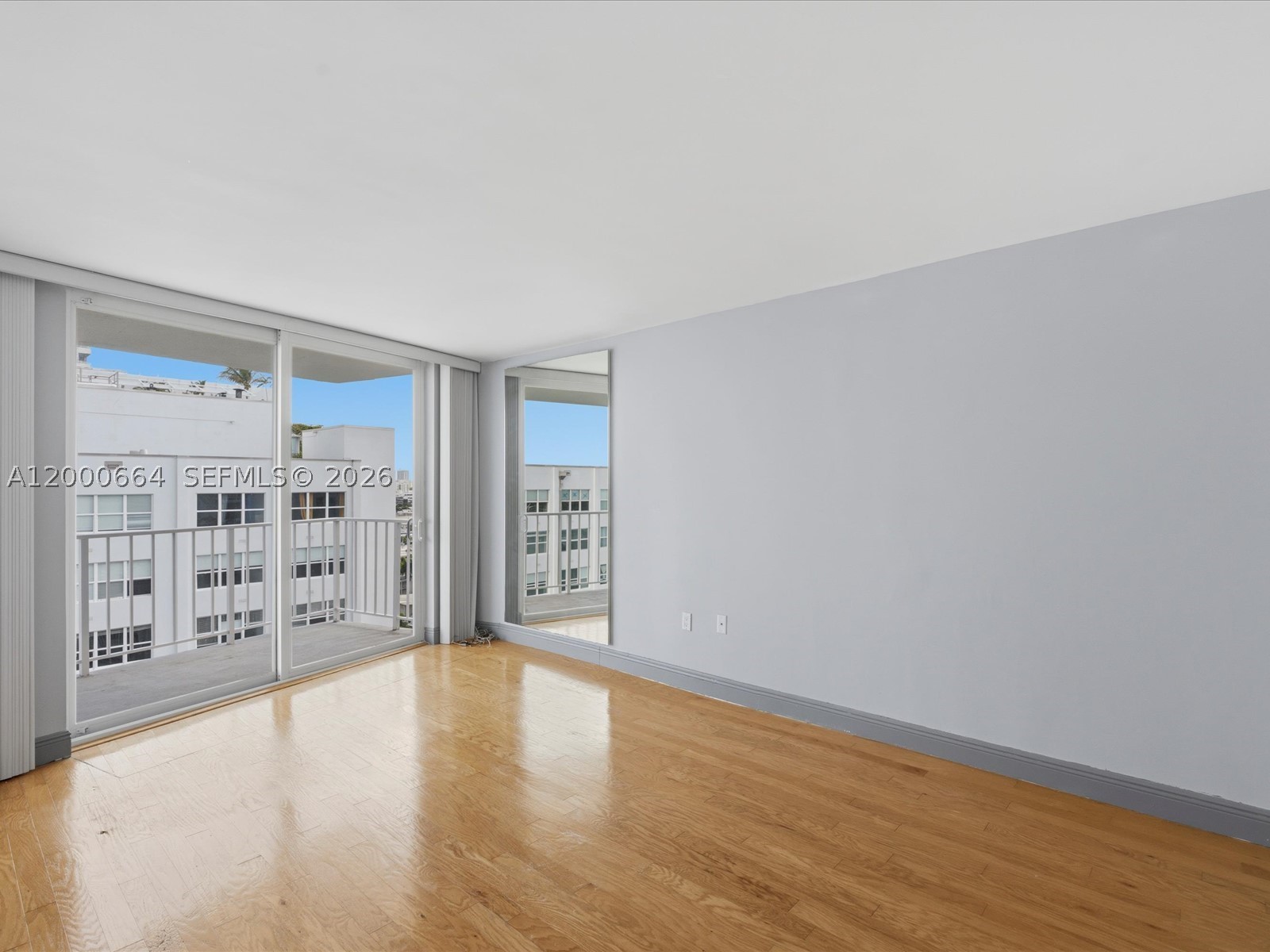 BAYVIEW TERR CONDO - Residential