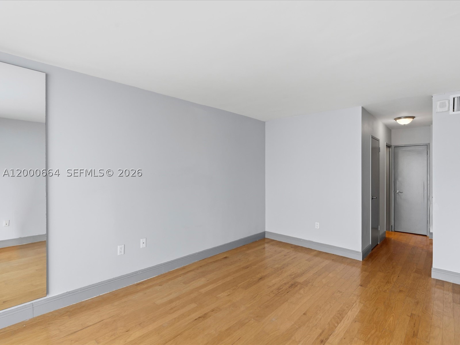 BAYVIEW TERR CONDO - Residential