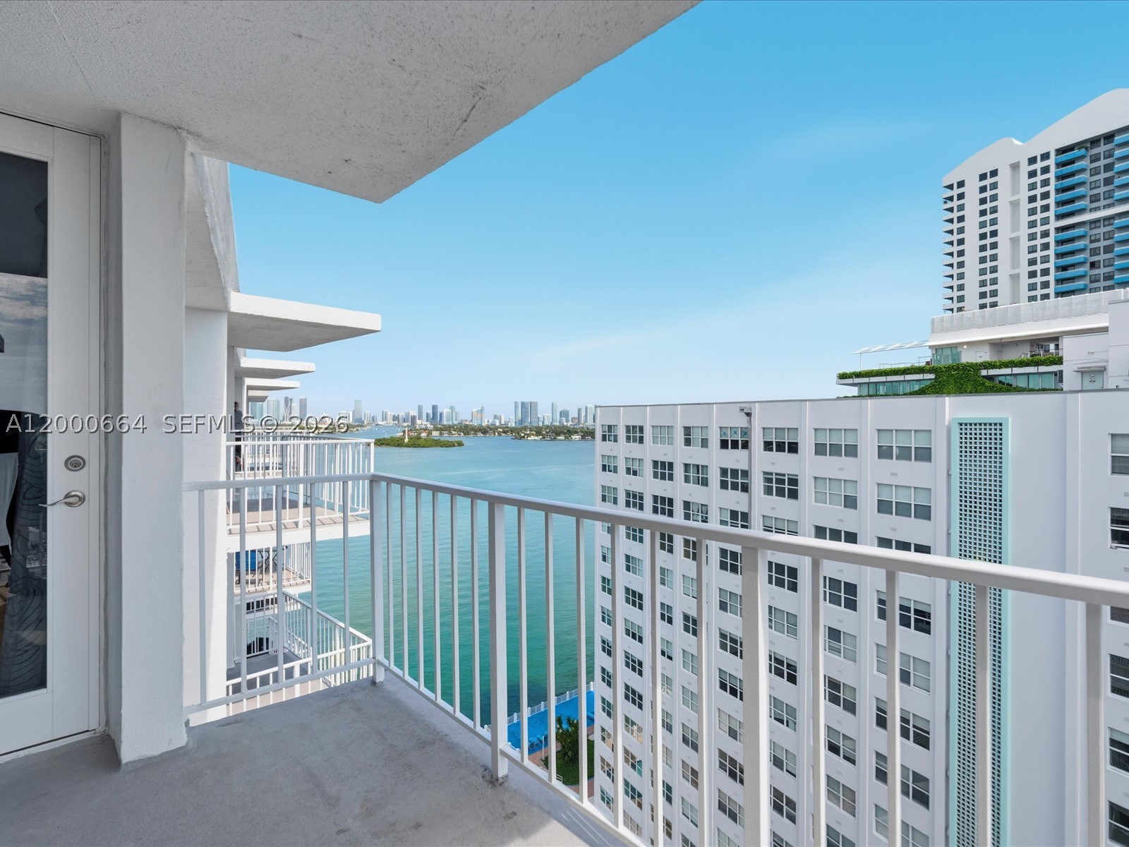 BAYVIEW TERR CONDO - Residential