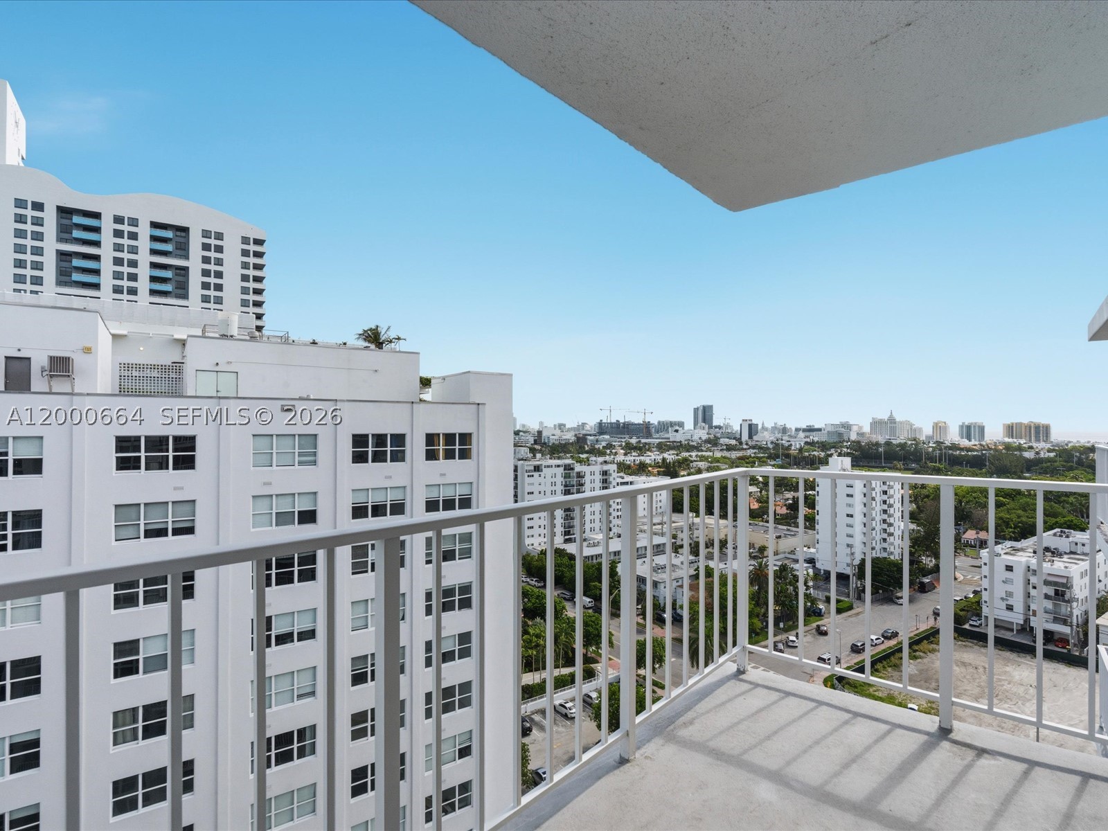 BAYVIEW TERR CONDO - Residential