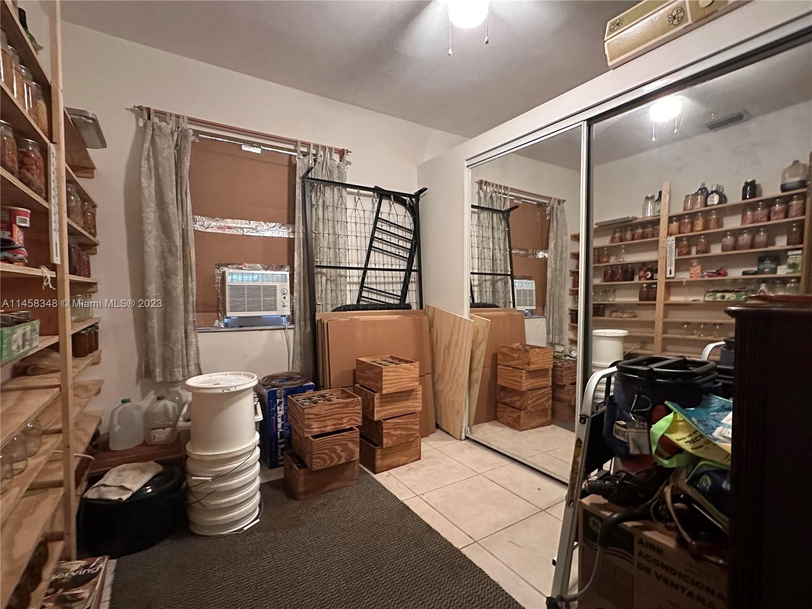 MACKLE PARK - Residential