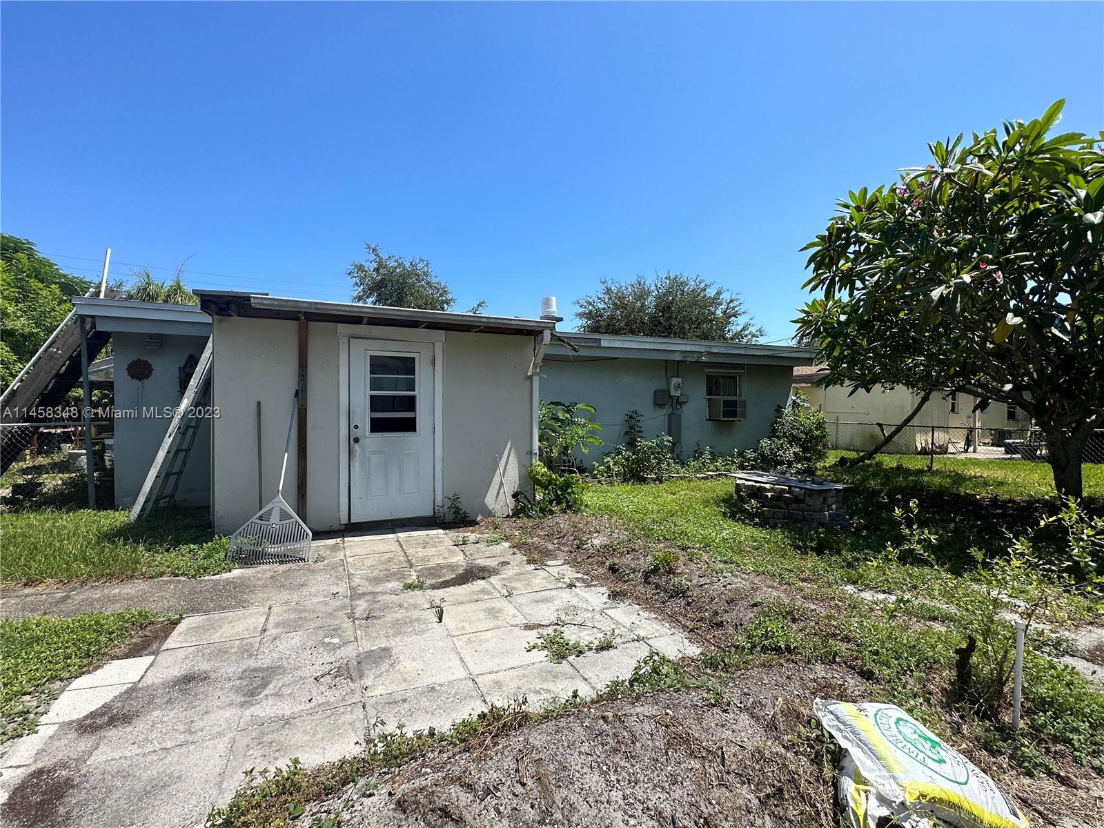 MACKLE PARK - Residential