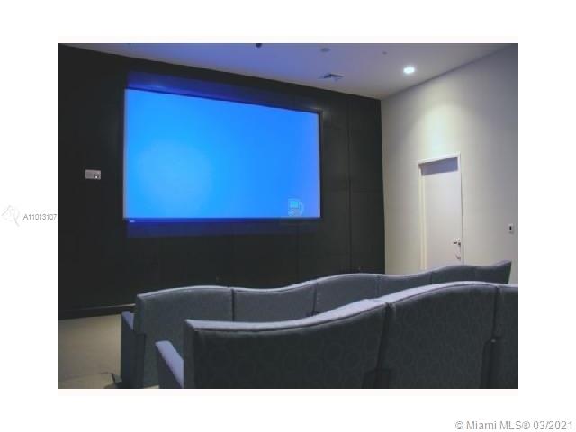 VENTURE AT AVENTURA WEST - Residential Lease