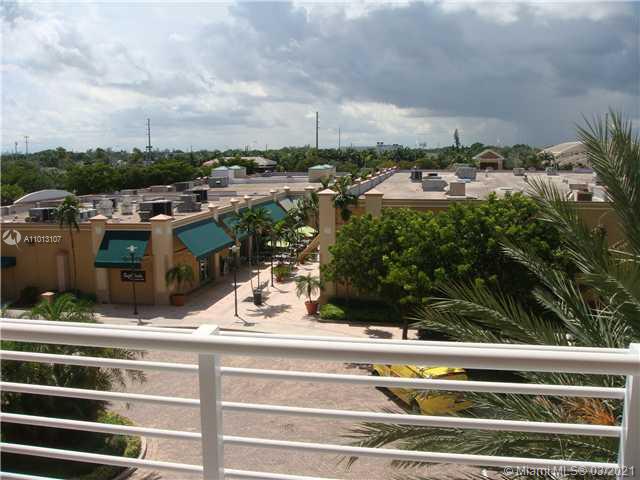 VENTURE AT AVENTURA WEST - Residential Lease