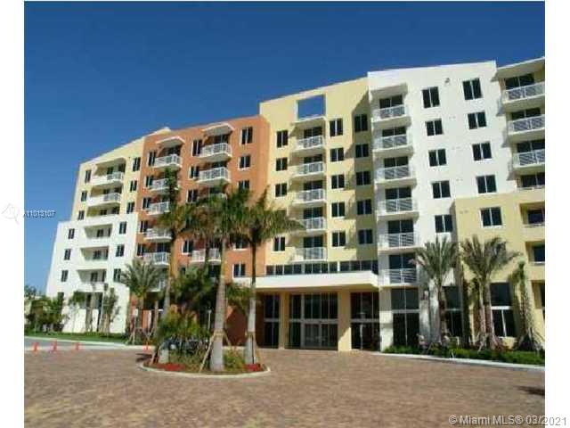 UPGRADED 2/2 AT THE VENTURE. WHITE PORCELAIN FLOORS THROUGHOUT, TOP OF THE LINE STAINLESS STEEL KITCHEN APPLIANCES. EXTRA LARGE WASHER AND DRYER IN UNIT, GREAT AMENITIES SUCH AS POOLS, FITNESS CENTER, SAUNA, JACUZZI, BUSINESS CENTER, MOVIE THEATER, PARTY ROOM, POOL TABLE, ETC. WALKING DISTANCE TO PUBLIX RESTAURANTS, AND SHOPS. GREAT LOCATION!