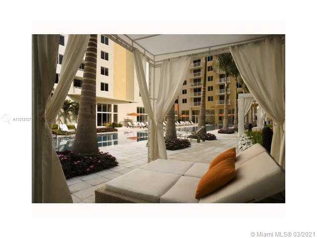 VENTURE AT AVENTURA WEST - Residential Lease
