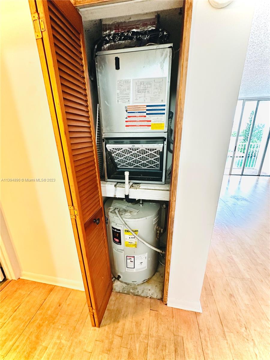 CORAL BAY CLUB CONDO - Residential