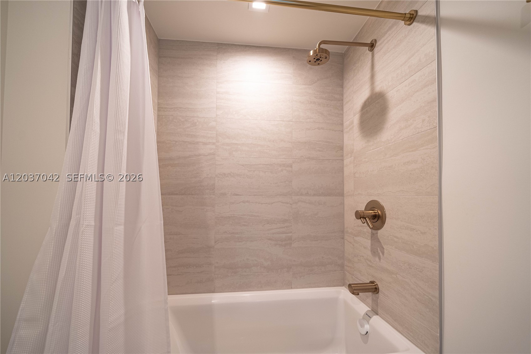 Viceroy Brickell Residence - Residential Lease