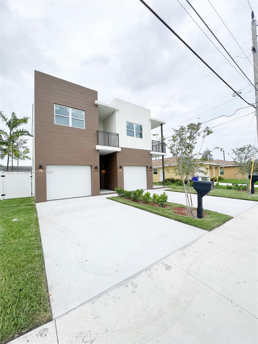 CASAVISTA TOWNHOMES - Residential