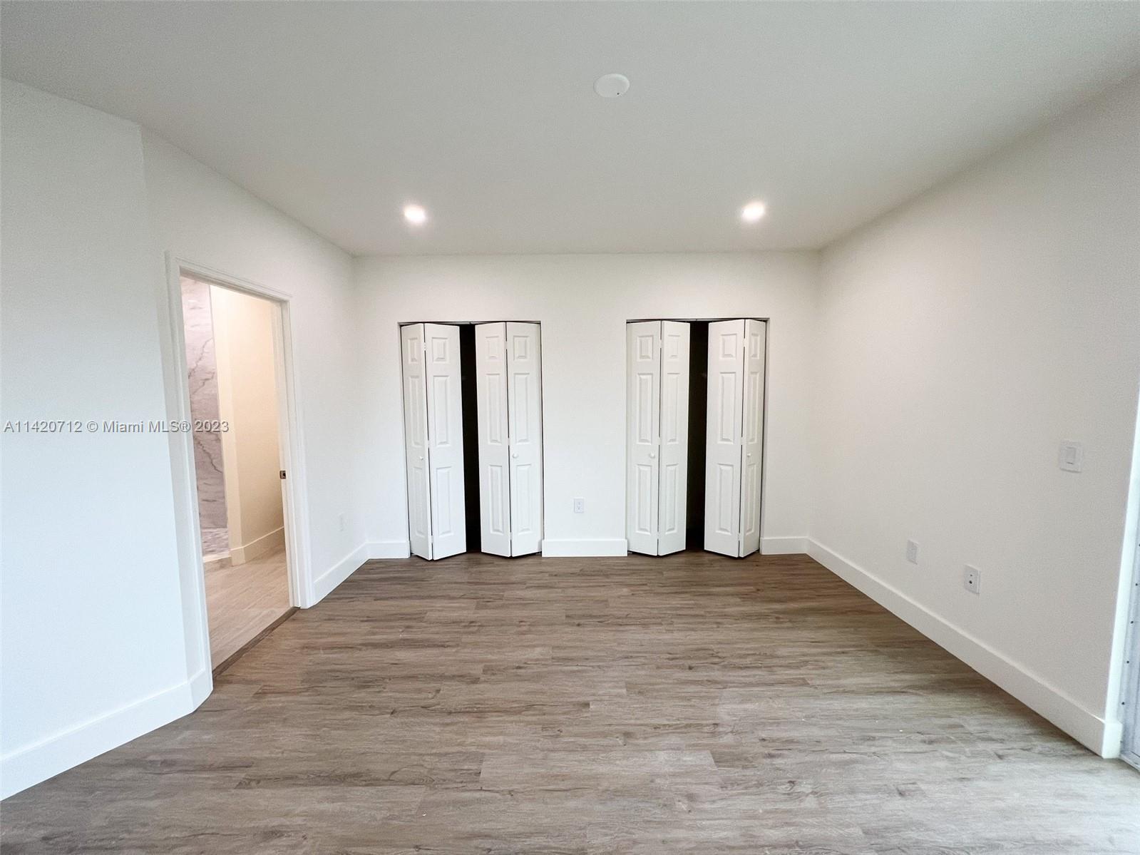 CASAVISTA TOWNHOMES - Residential