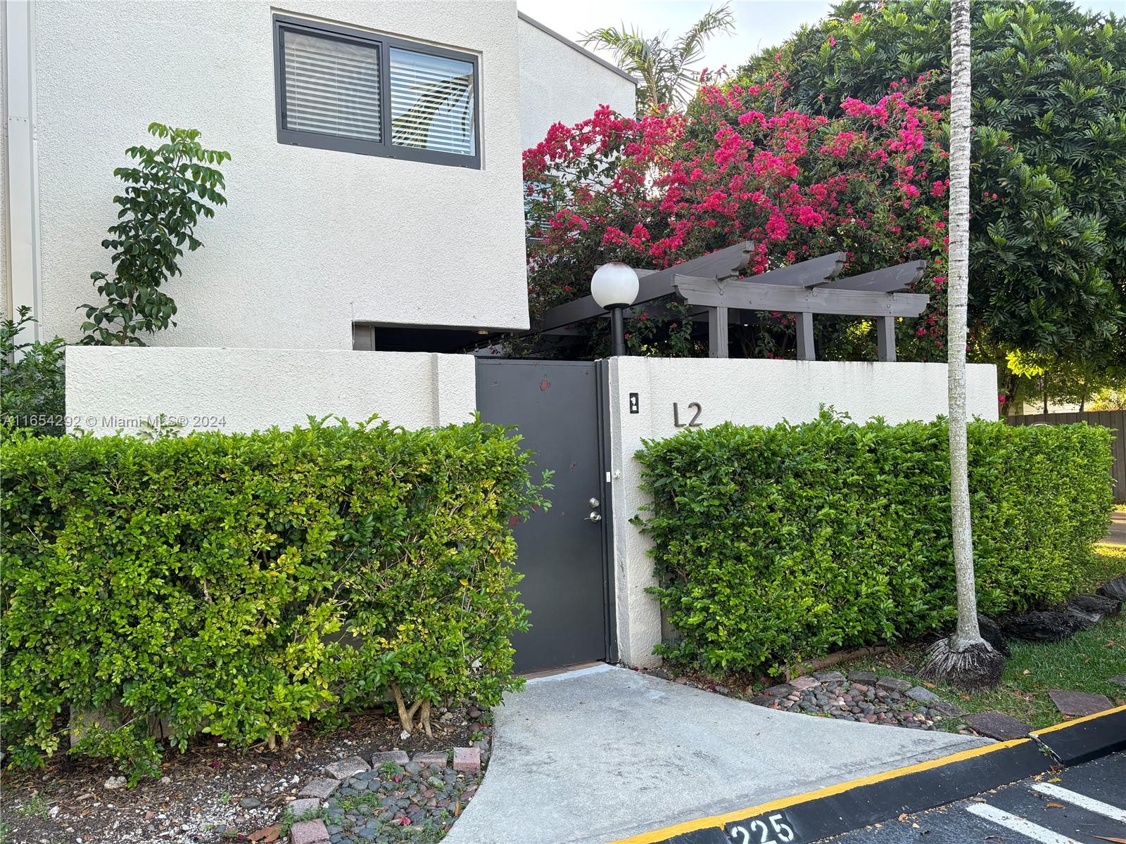 OASIS CONDO NO 3 - Residential Lease
