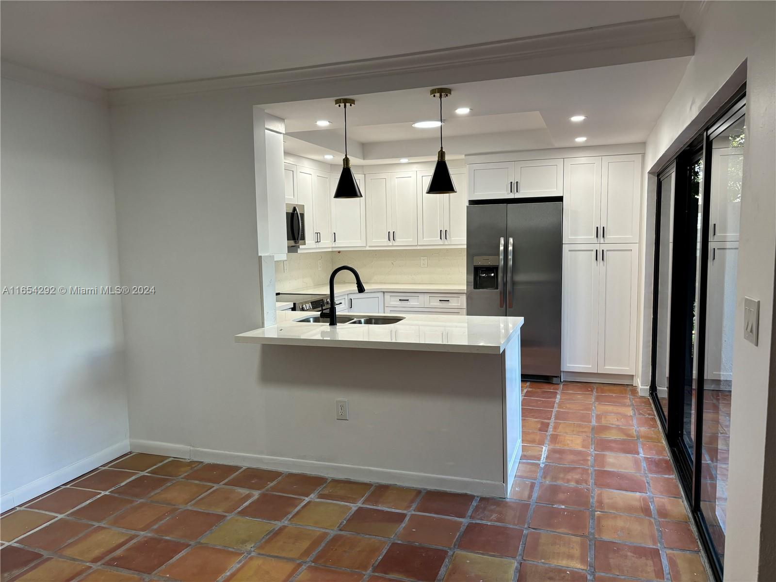 OASIS CONDO NO 3 - Residential Lease