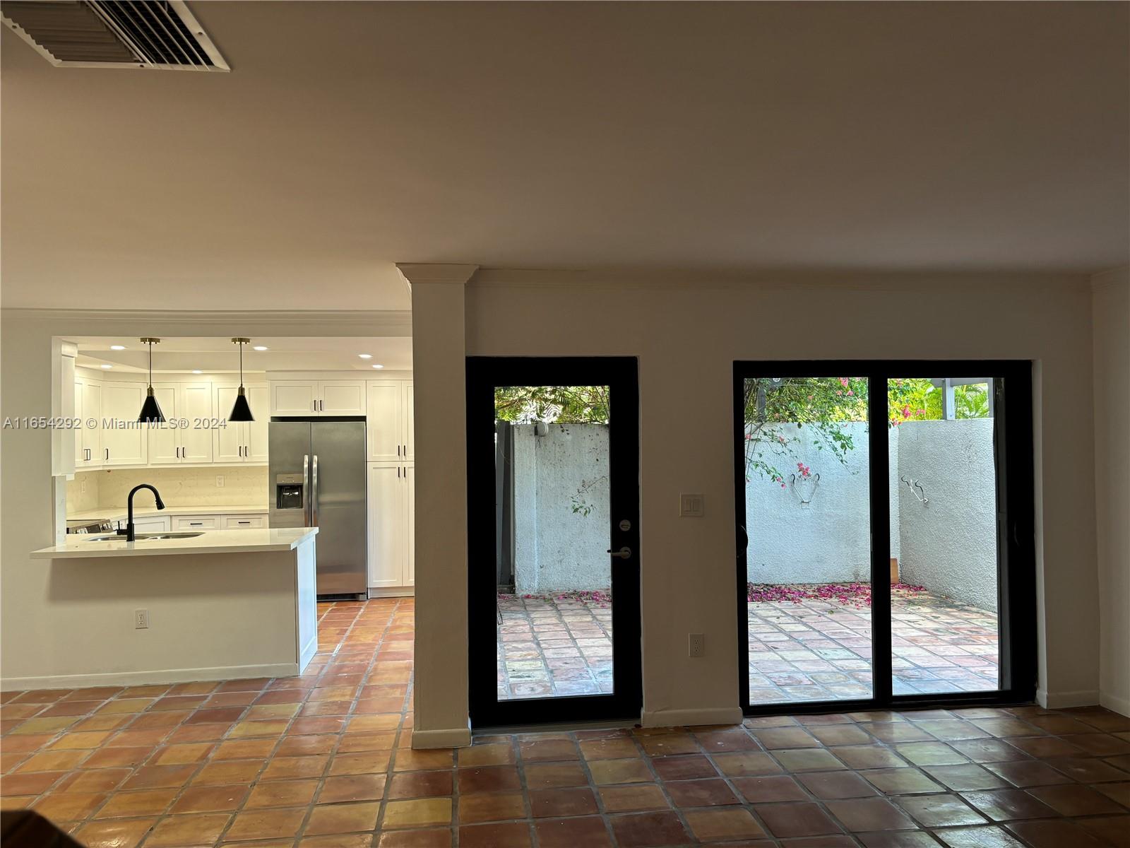 OASIS CONDO NO 3 - Residential Lease