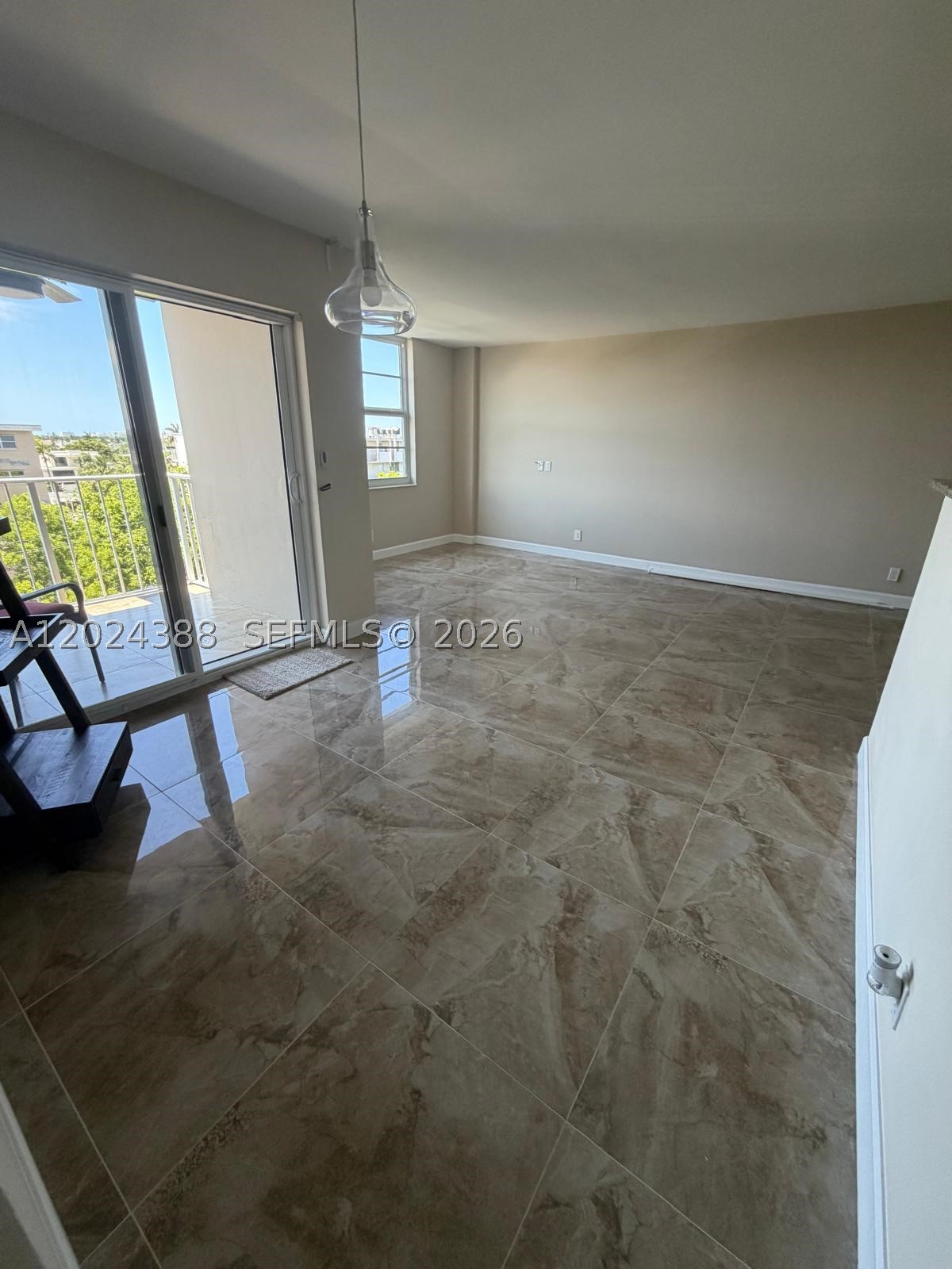 PLAZA 15 CONDO - Residential