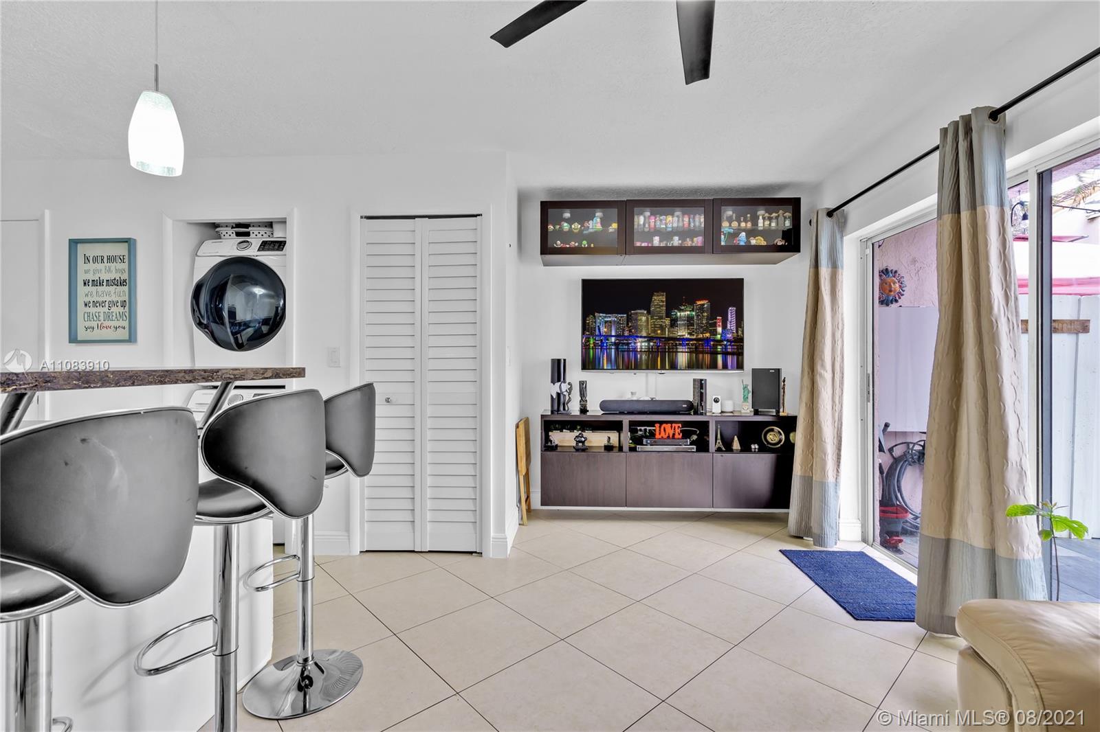 SUNSET HARBOUR SEC IV - Residential