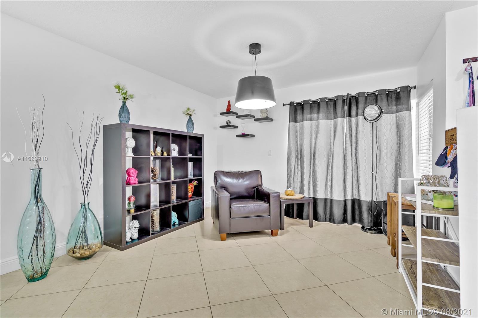SUNSET HARBOUR SEC IV - Residential
