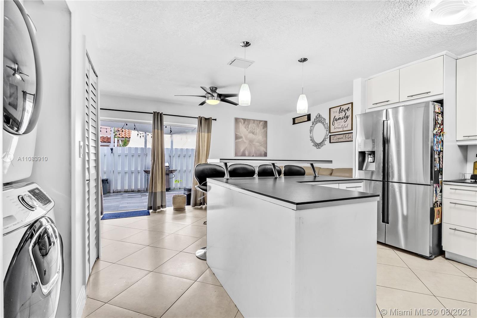 SUNSET HARBOUR SEC IV - Residential