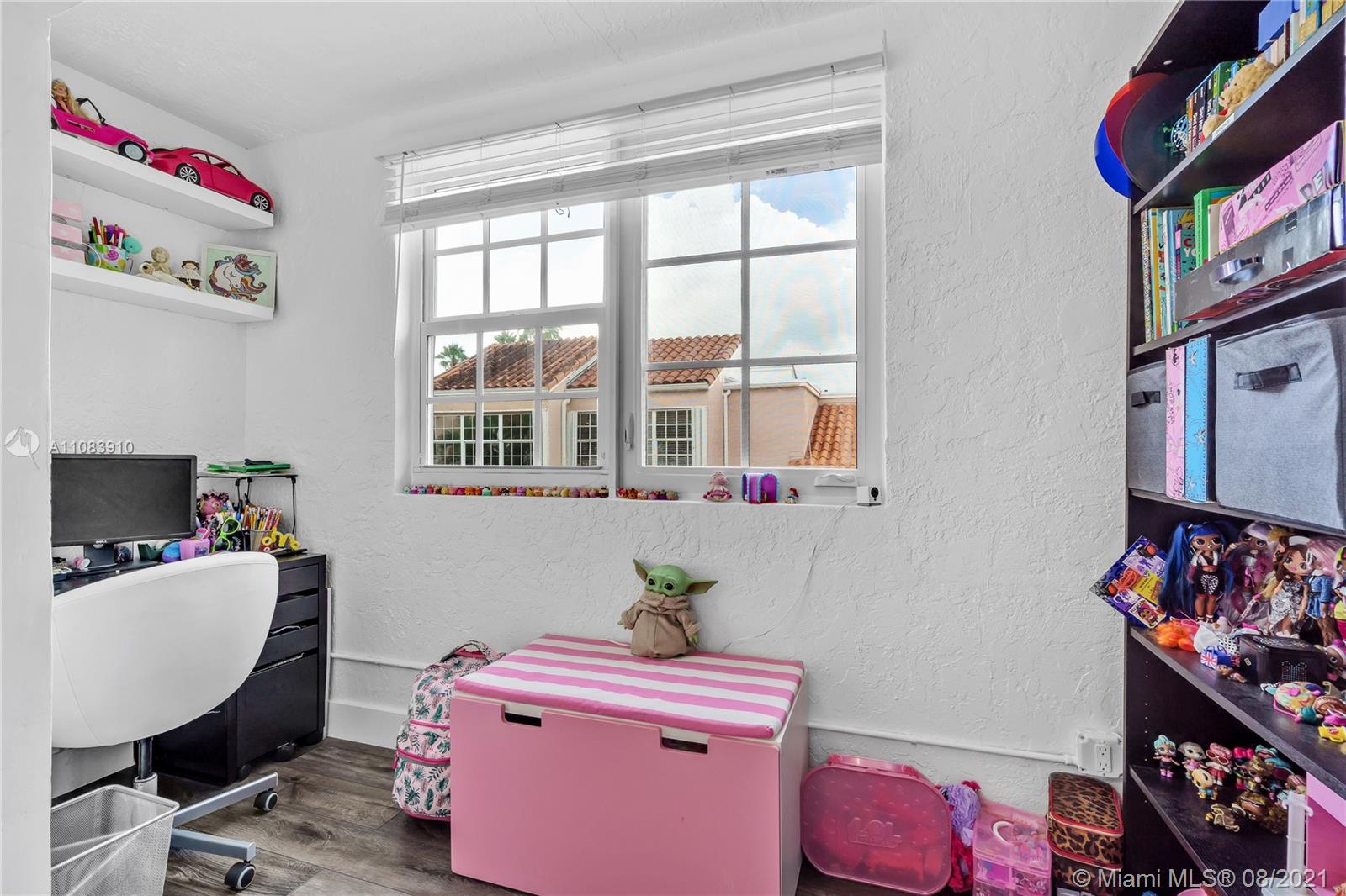 SUNSET HARBOUR SEC IV - Residential