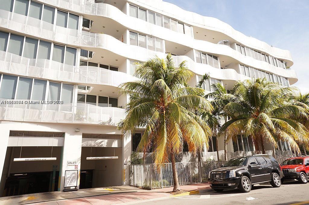 ARTECITY GOVERNOR CONDO - Residential Lease