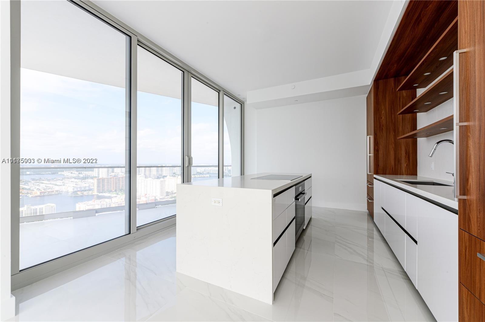 JADE SIGNATURE CONDO - Residential