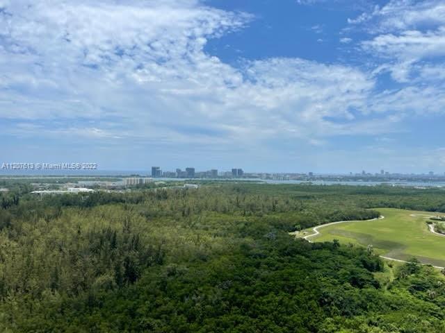 THE OAKS I CONDO - Residential Lease