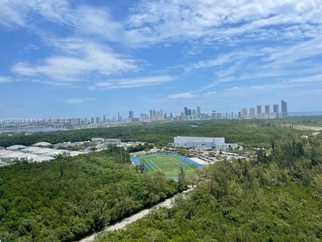 THE OAKS I CONDO - Residential Lease