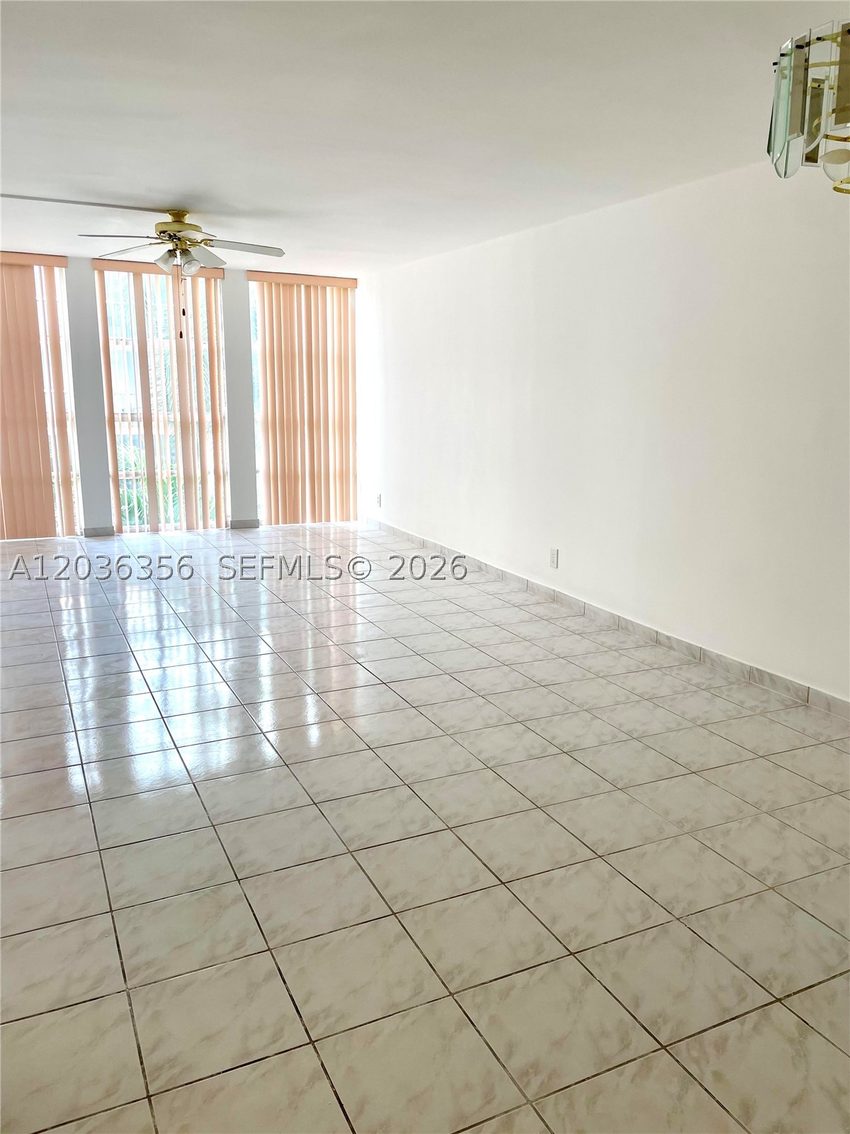 DE SOTO PARK SOUTH - Residential Lease