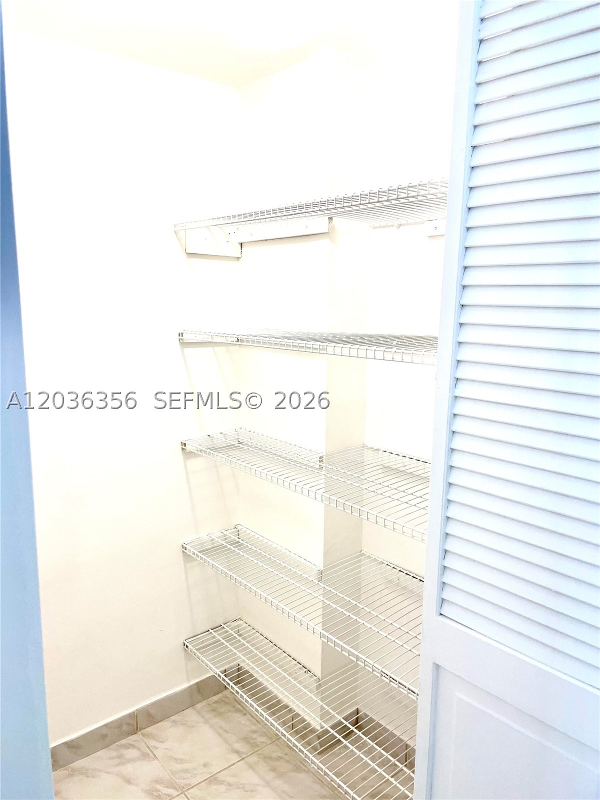 DE SOTO PARK SOUTH - Residential Lease