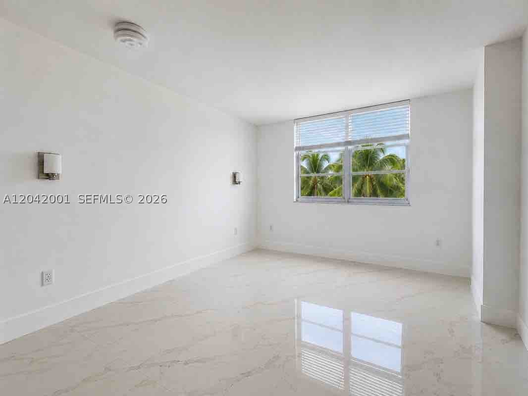 ARLEN HOUSE WEST CONDO - Residential