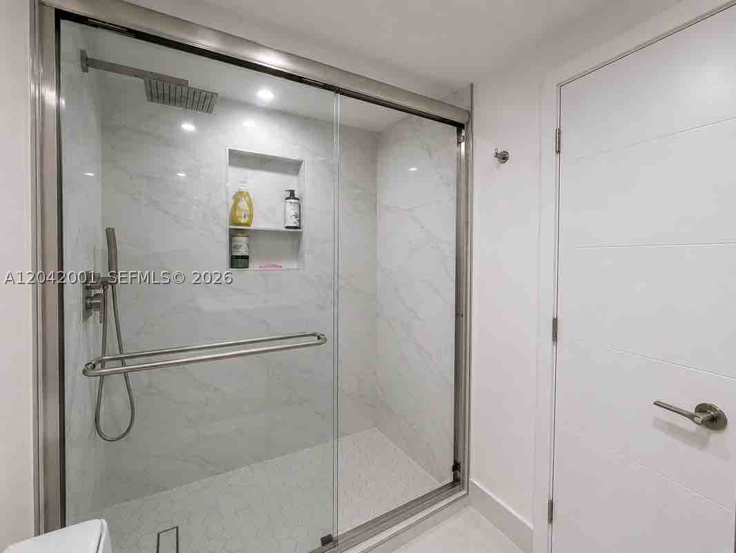 ARLEN HOUSE WEST CONDO - Residential