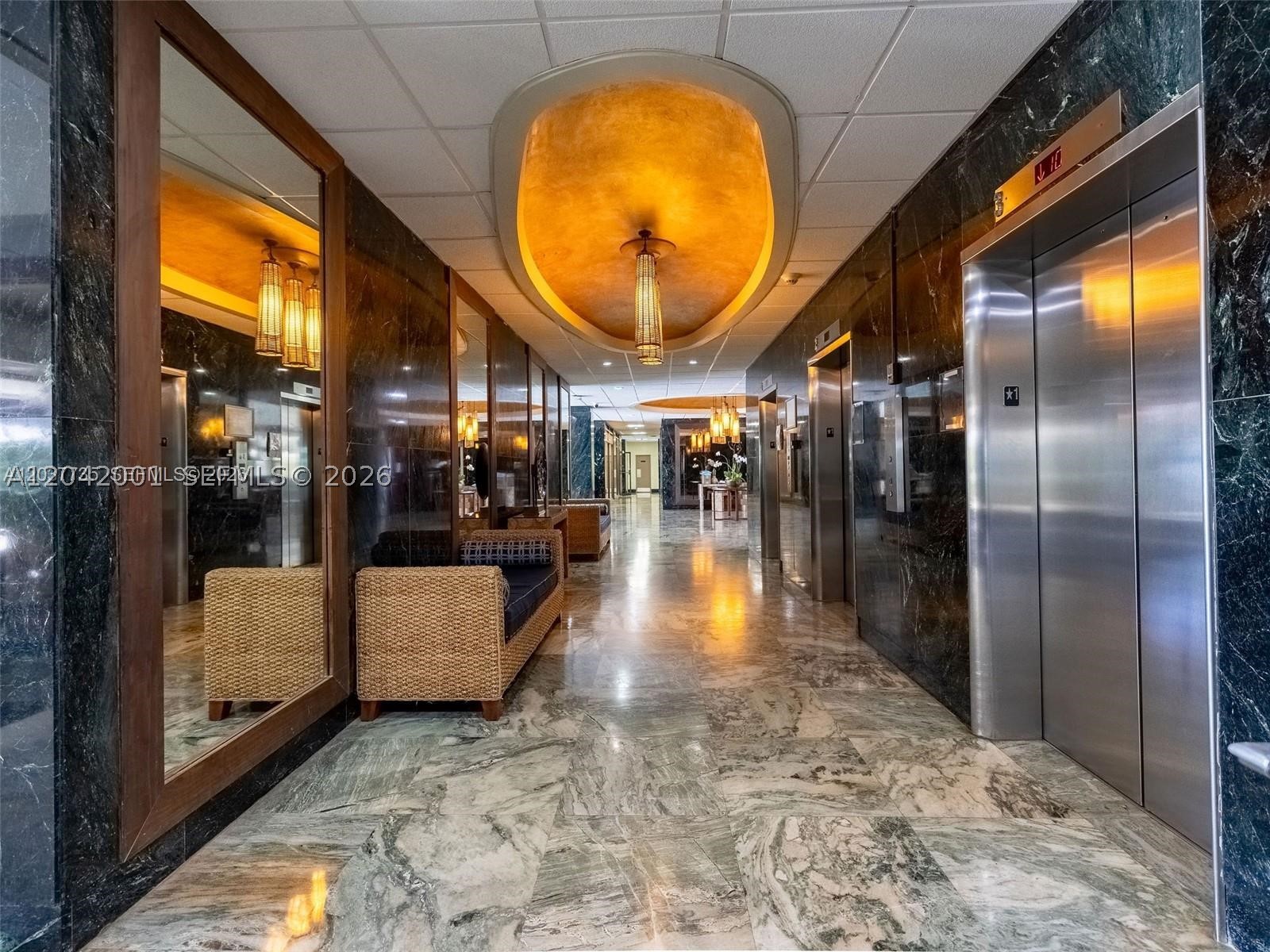 ARLEN HOUSE WEST CONDO - Residential