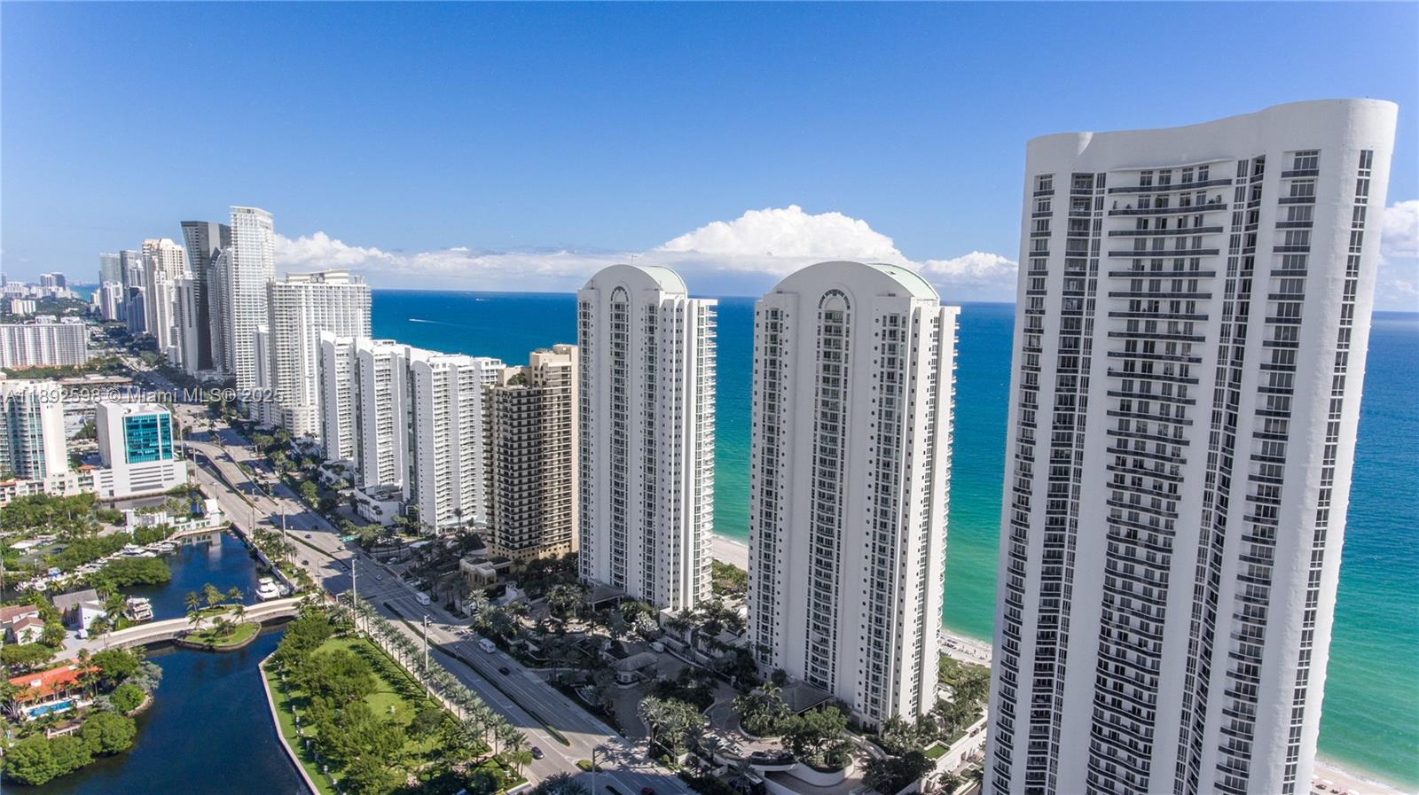 TDR TOWER I CONDO - Residential