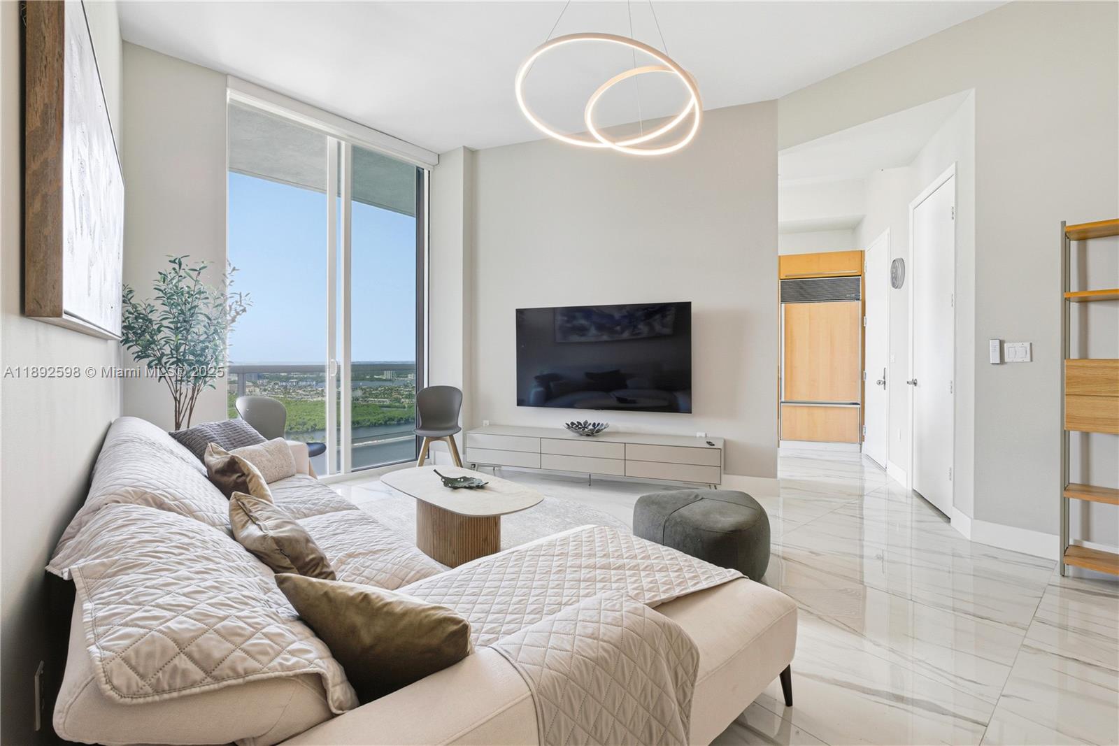 TDR TOWER I CONDO - Residential
