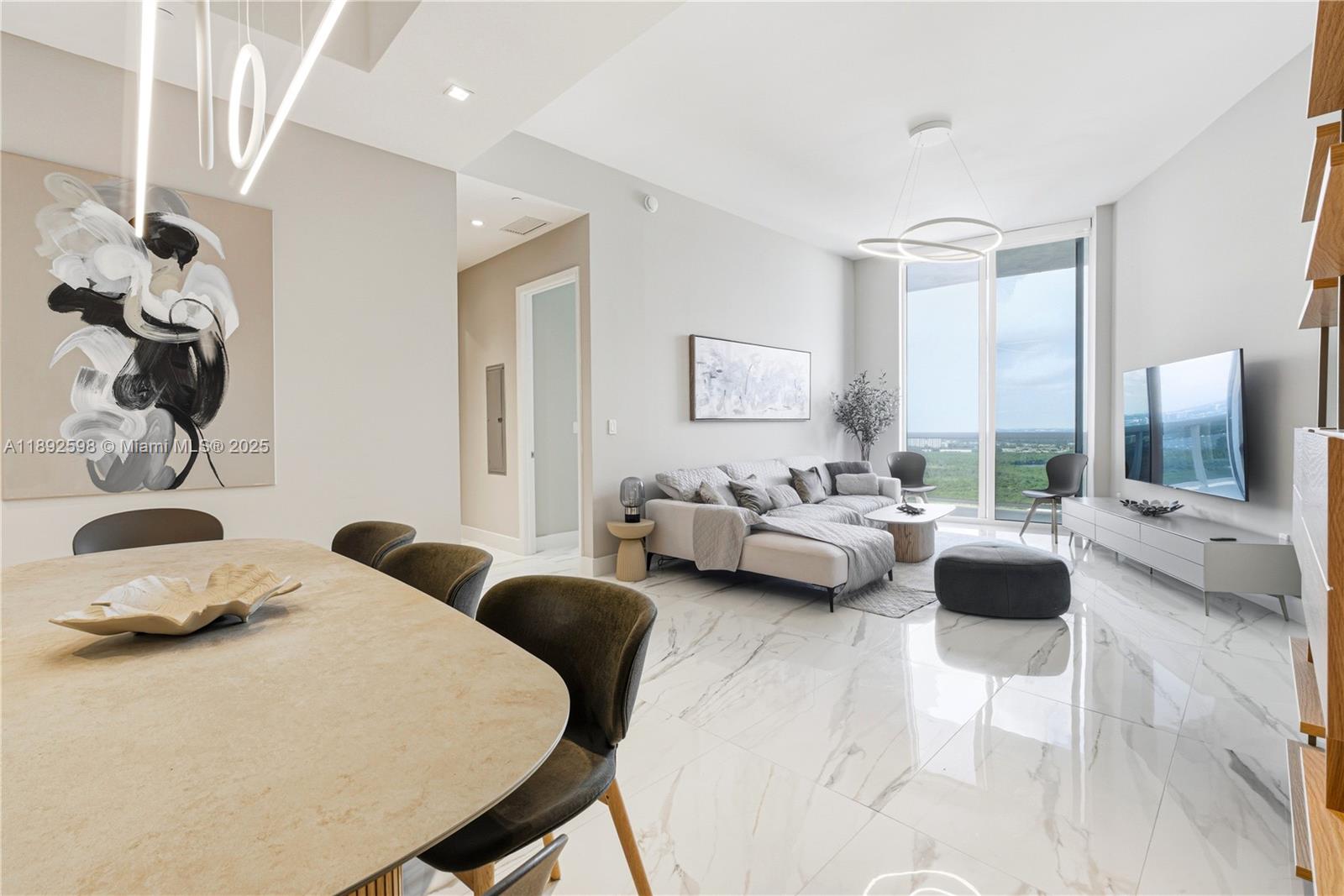 TDR TOWER I CONDO - Residential