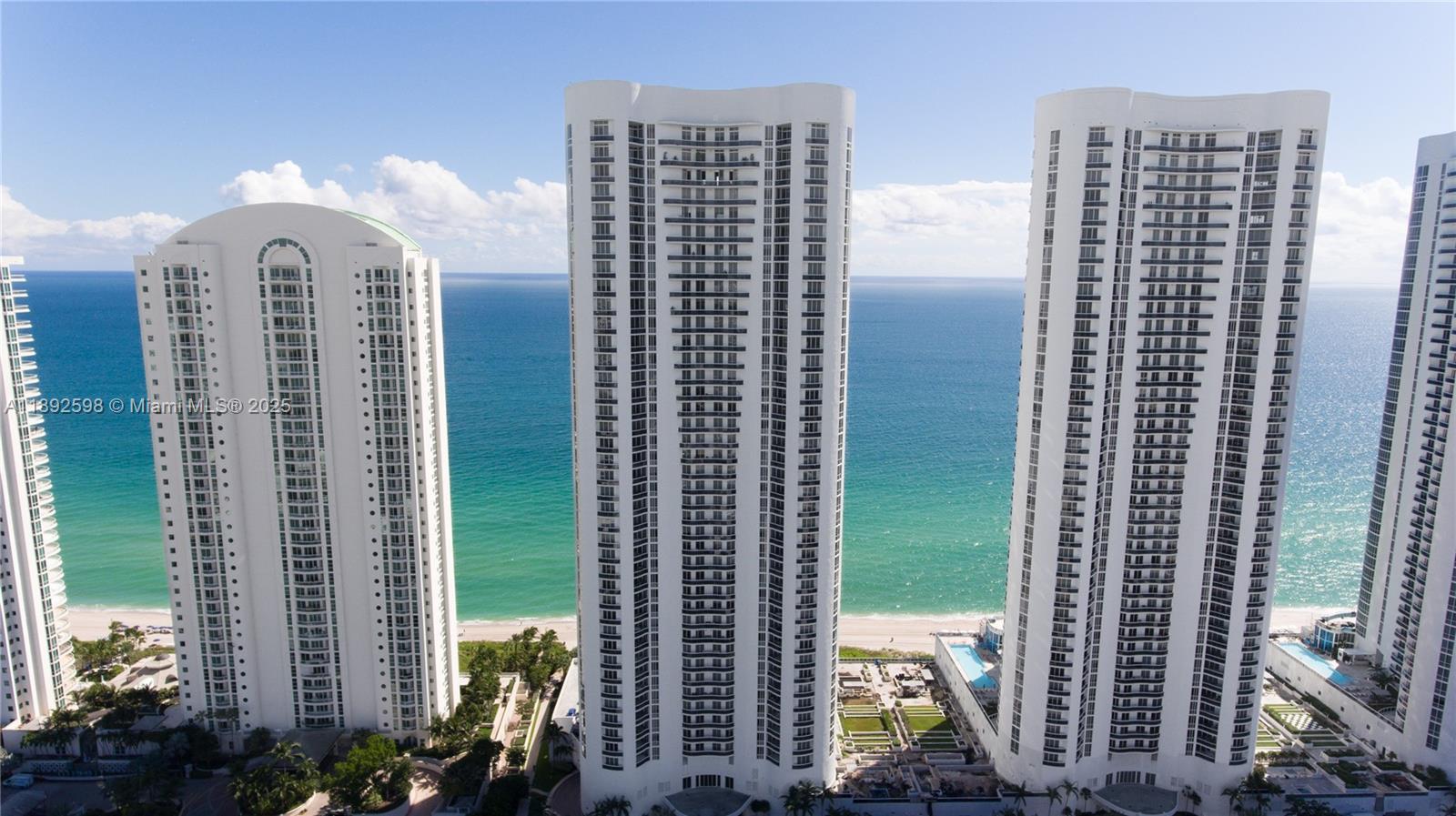 TDR TOWER I CONDO - Residential