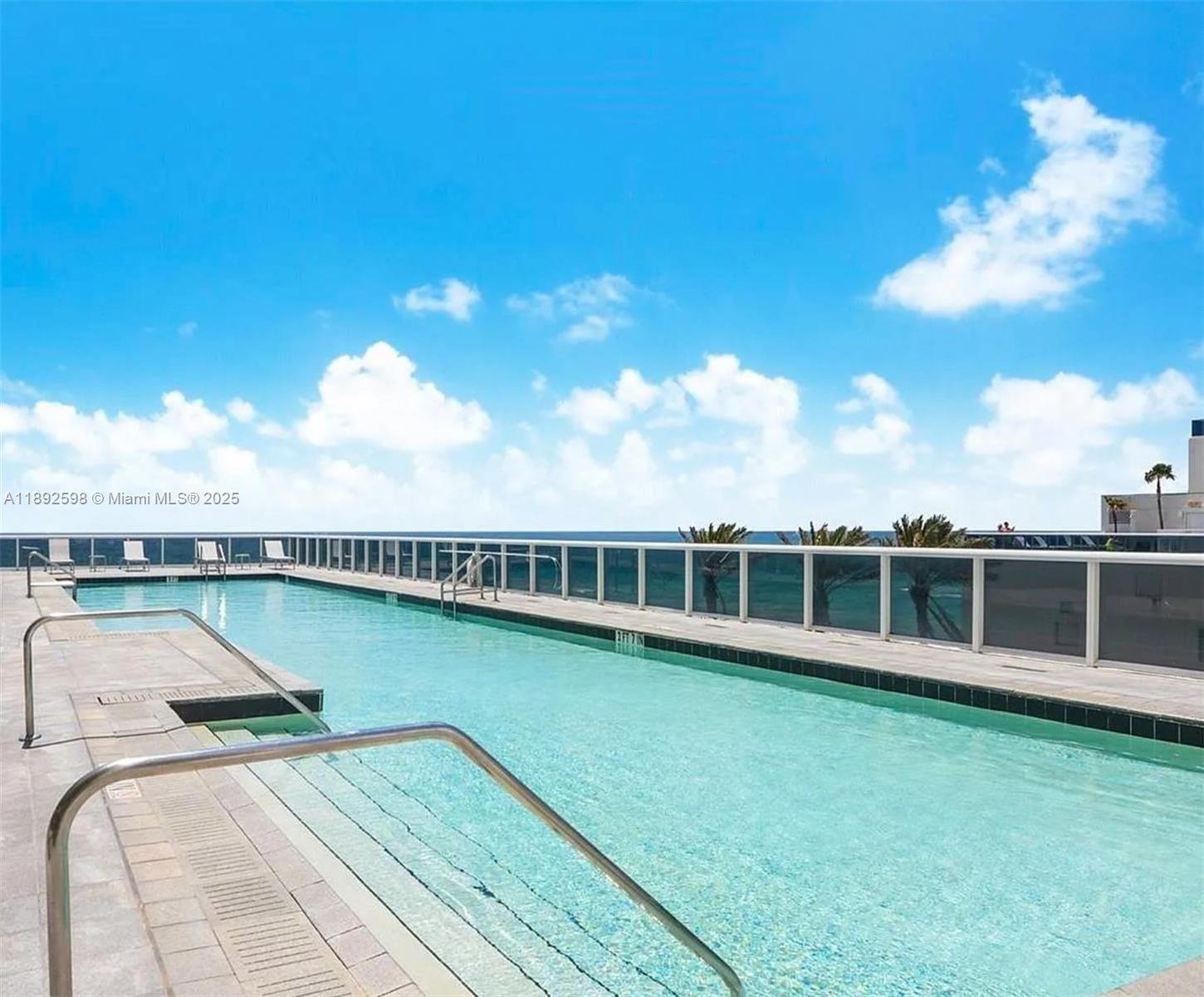 TDR TOWER I CONDO - Residential
