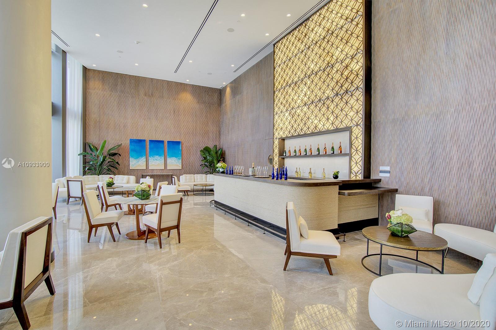 Ritz Carlton Residence - Residential