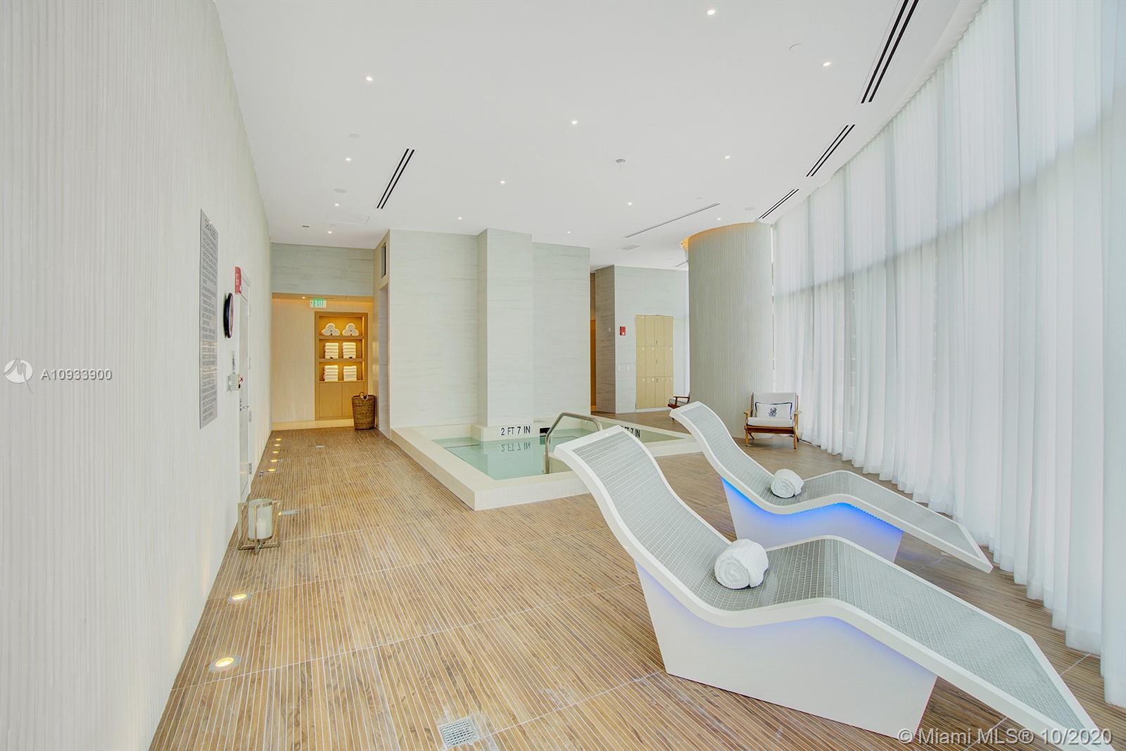 Ritz Carlton Residence - Residential