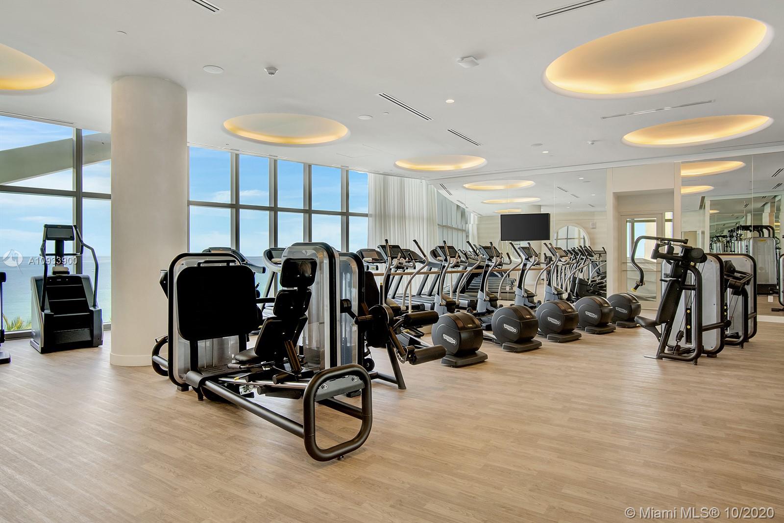 Ritz Carlton Residence - Residential