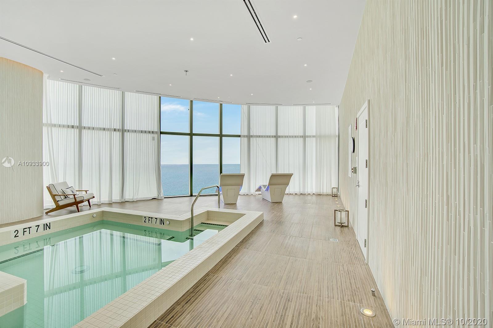 Ritz Carlton Residence - Residential