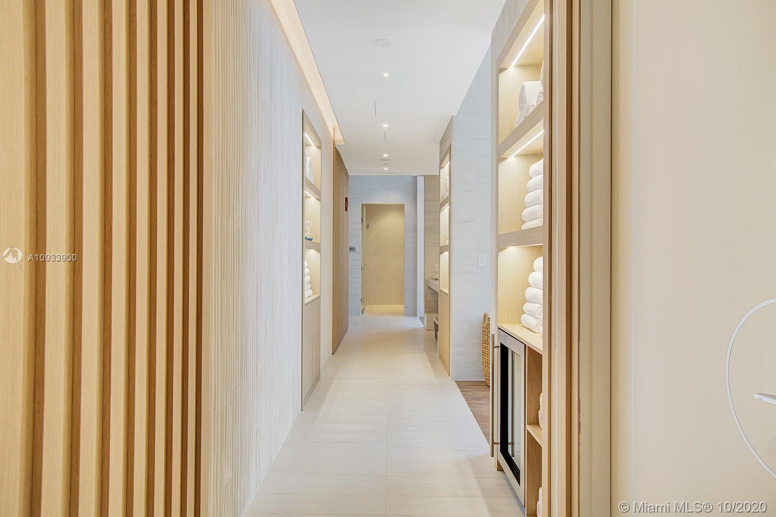 Ritz Carlton Residence - Residential